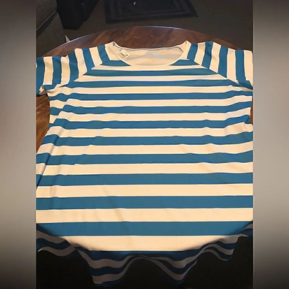 5 XL women’s pajama top NWOT